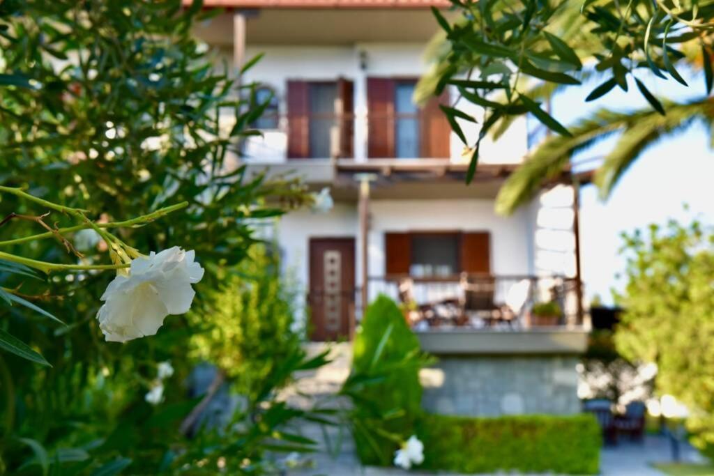 K-Home Villa, Your Enchanting Getaway Pefkochori Exterior foto